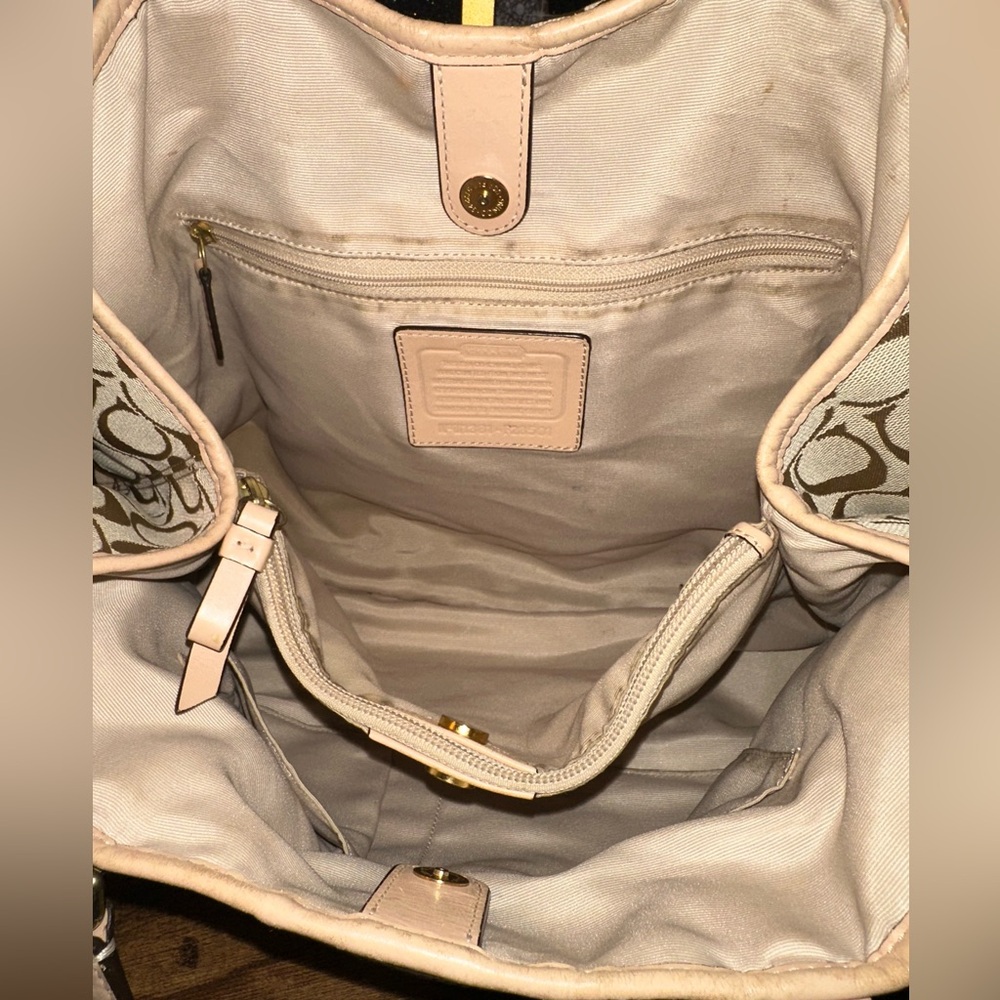 👜 Coach Signature Stripe Drawstring Carryall Bag – Khaki & Emerald (2011) - Picture 11 of 13